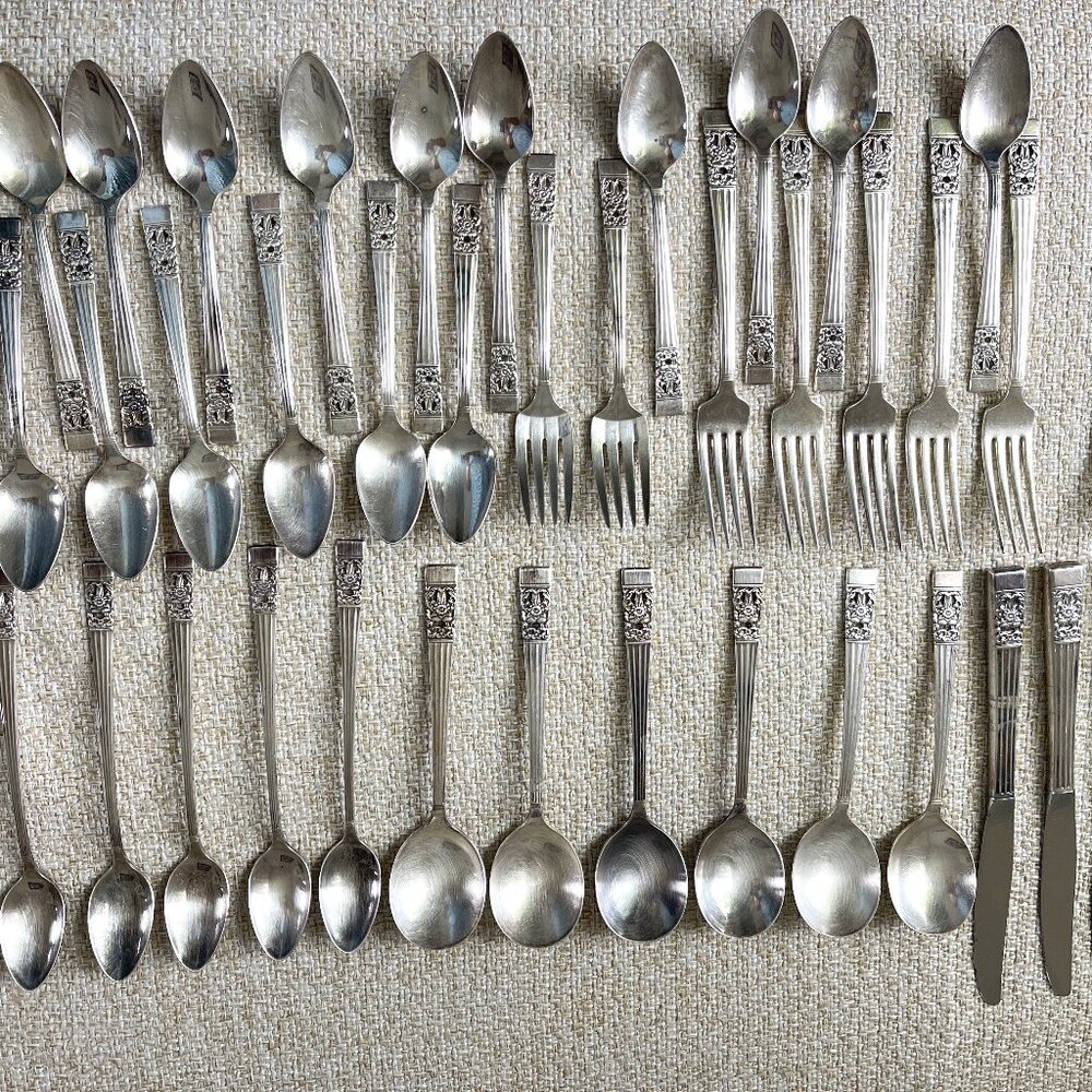 COMMUNITY forks/spoons/knives Set of 41 vintage silverware Mixed Lot Silverware